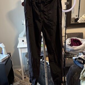 Aeropostale womens Dark Cargo Pants